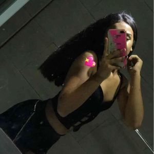 Meet your Posher, Kamila llinas